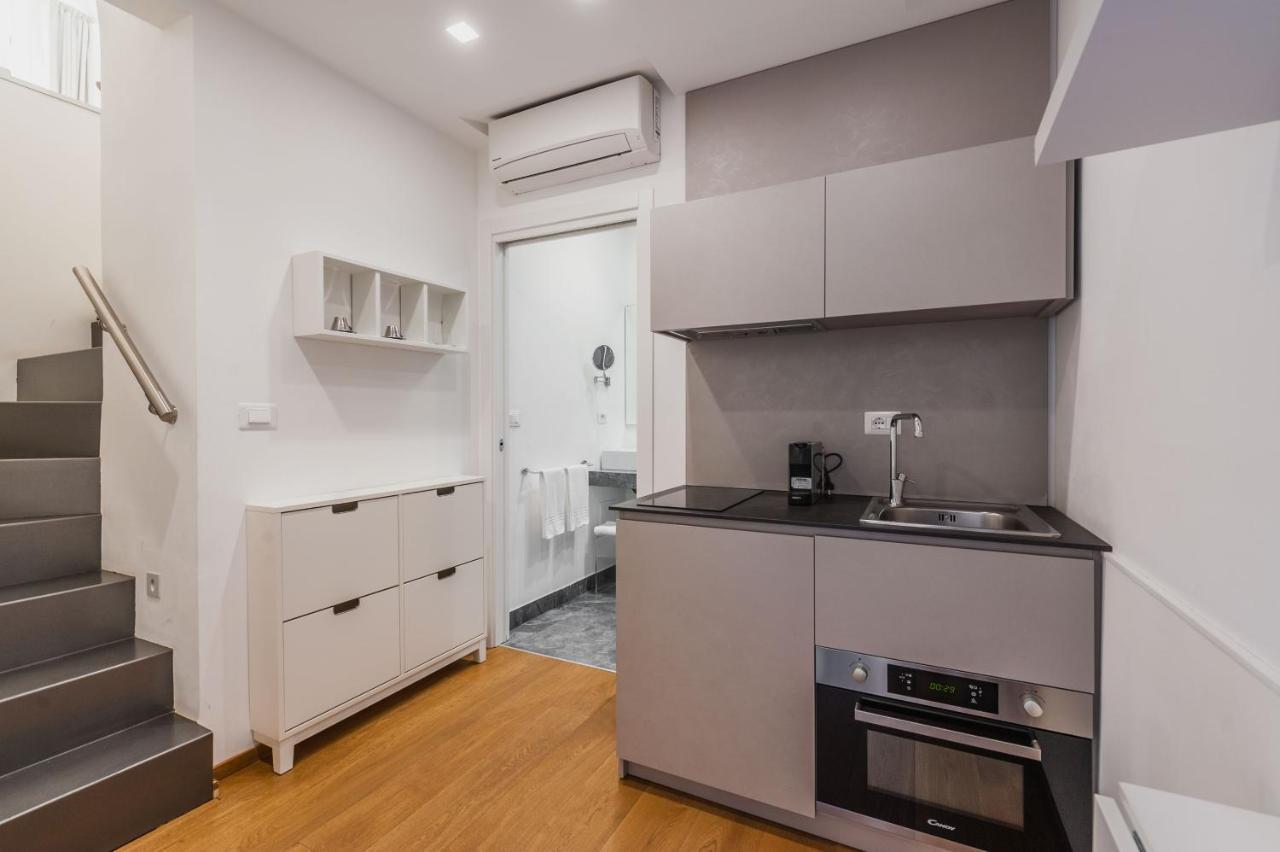 RG8 Independent Apartment Catánia Buitenkant foto