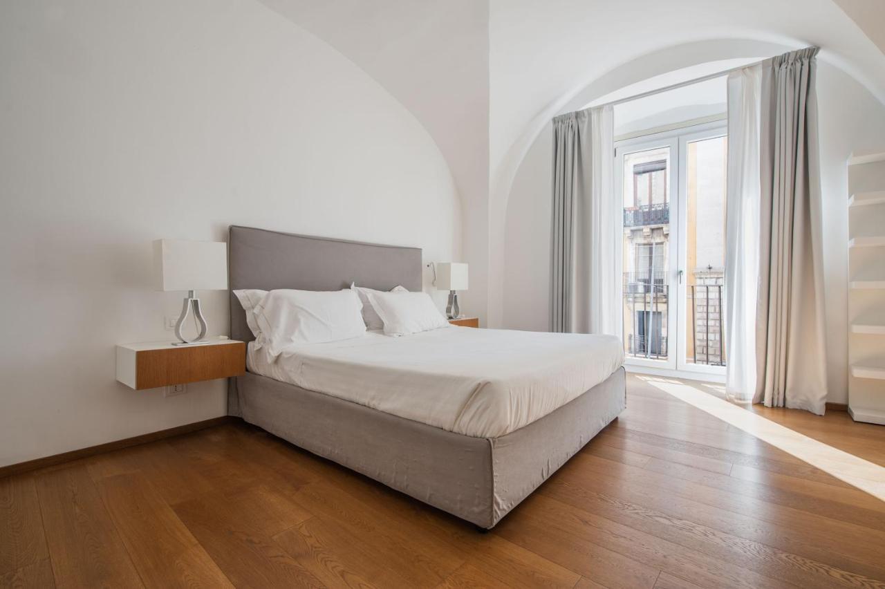 RG8 Independent Apartment Catánia Buitenkant foto